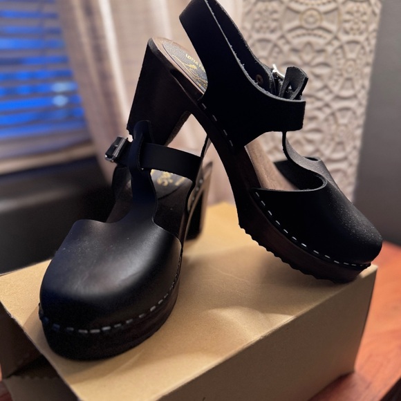 Brand new in box T-strap clogs Lotta From Stockholm - Picture 4 of 5